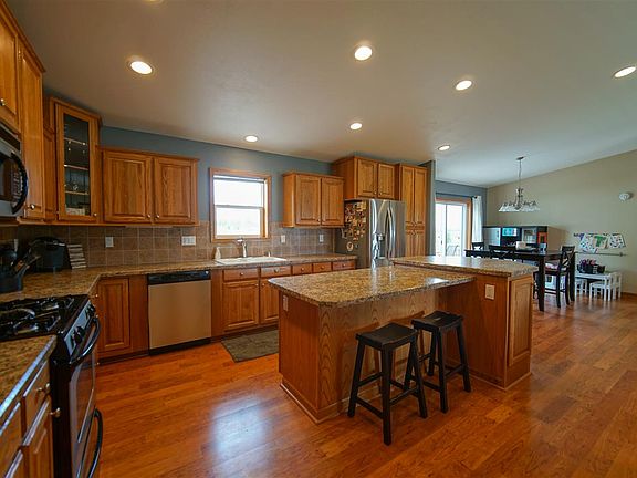 4th image of 1317 Circle Dr