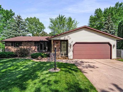 2210 Leisure Ct, Green Bay, WI, 54311