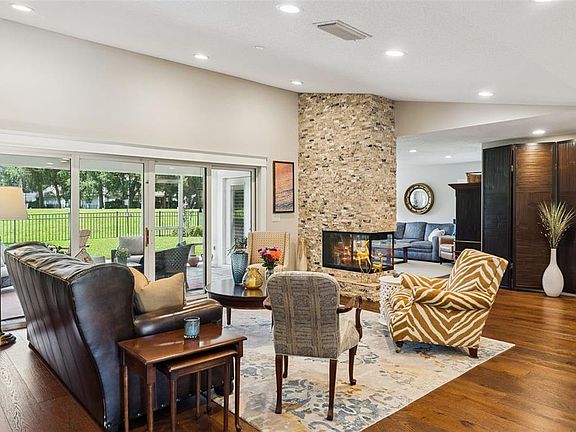 3rd image of 1609 MAJESTIC OAK DRIVE