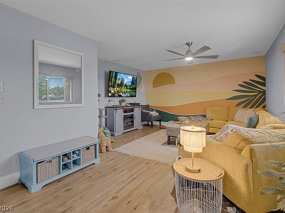 2nd image of 800 Avenue A
