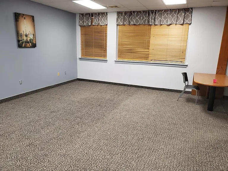 401 W Luverne St #2 — Photo 5