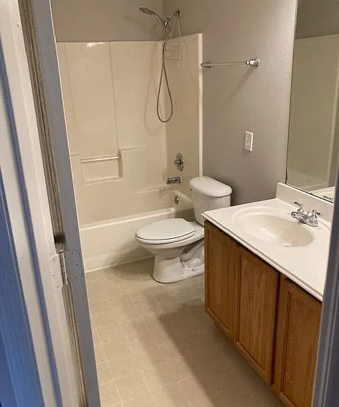 1898 Cedar Ln — Photo 15