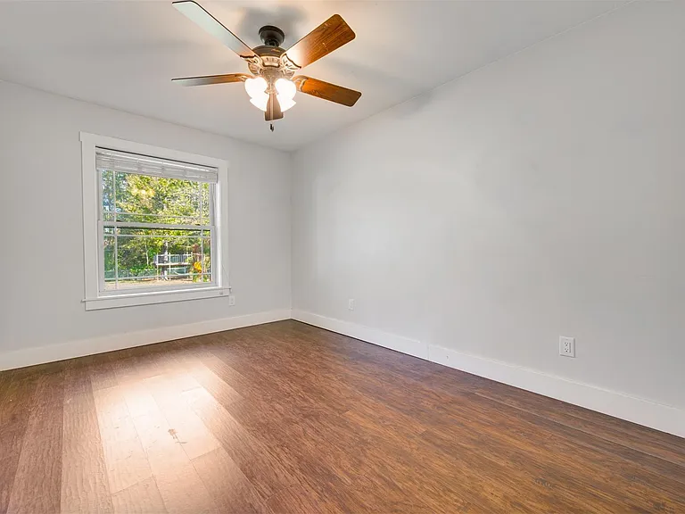 215 Perryman Rd — Photo 28