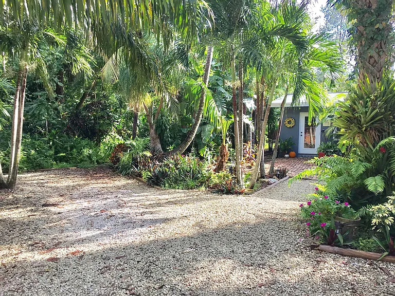 706 SW 13th Ave — Photo 17