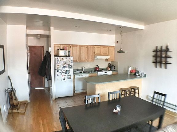 5th image of 268 E 10th St