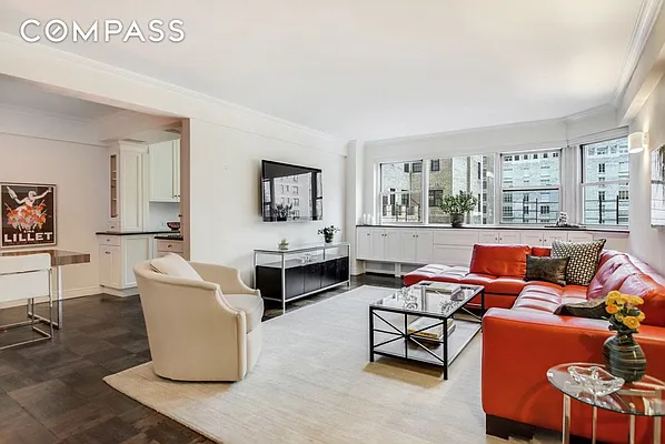 Sold by Compass | media 1
