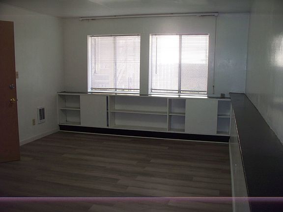 2nd image of 1734C Mason St #C