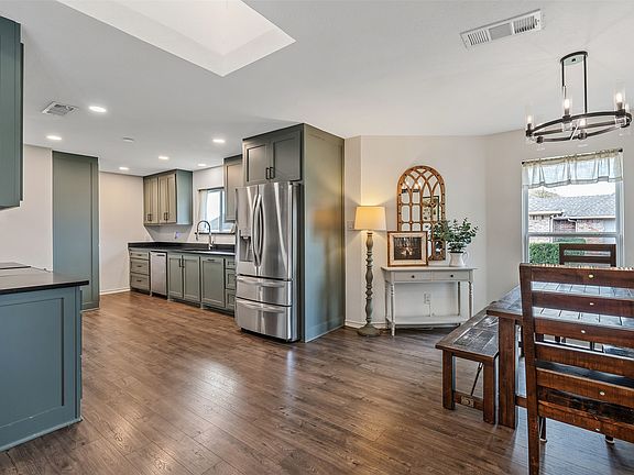 4th image of 300 Rash Ln