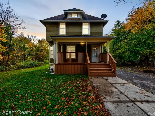 25 Mary Day Ave, Pontiac, MI 48341