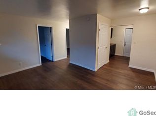 698 SW 4th St APT 1, Belle Glade, FL 33430