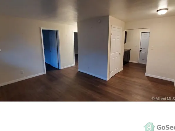 698 SW 4th St APT 1, Belle Glade, FL 33430