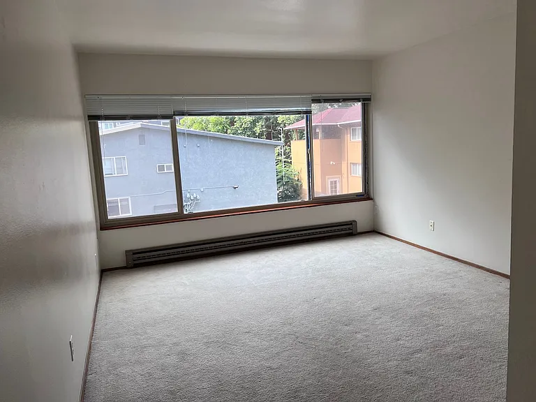 4115 Brooklyn Avenue Northeast — Photo 16
