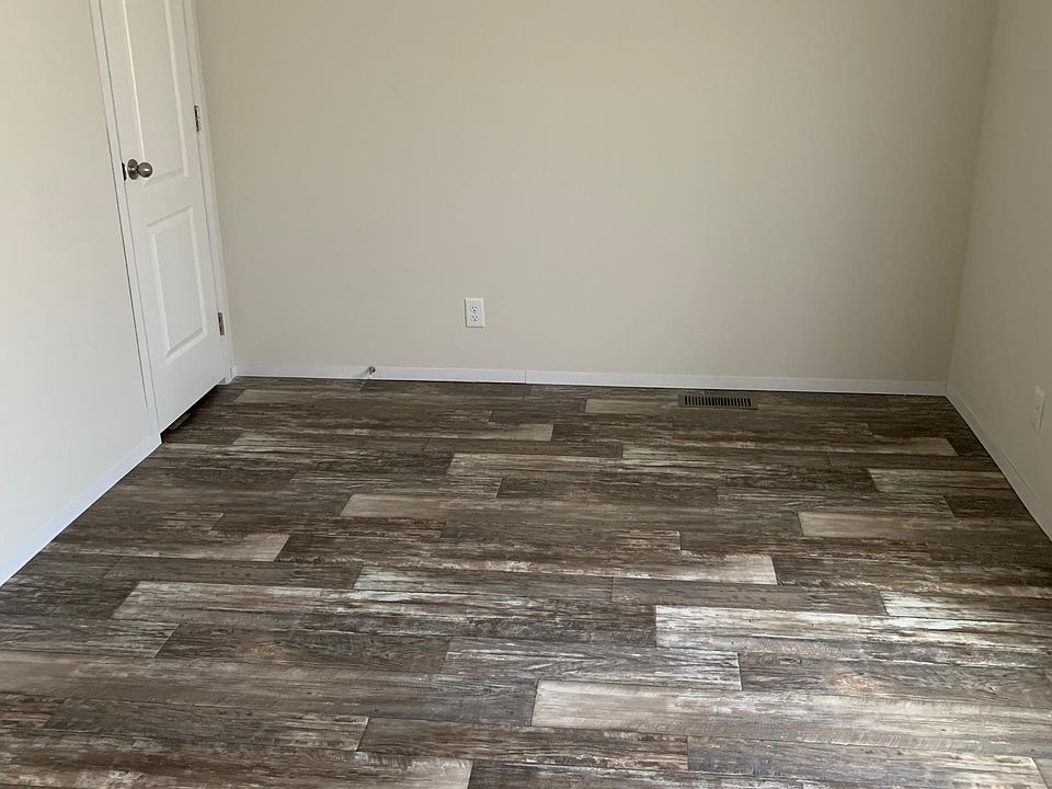 1st image of 44 Bluebird Hill Dr