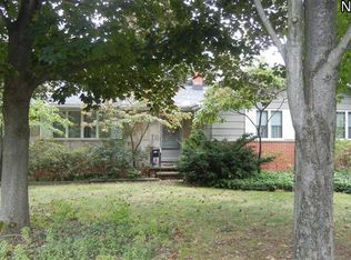 8213 Springview Rd, Northfield, OH 44067