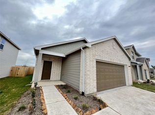 680 Amesbury Rd, Montgomery, TX 77316