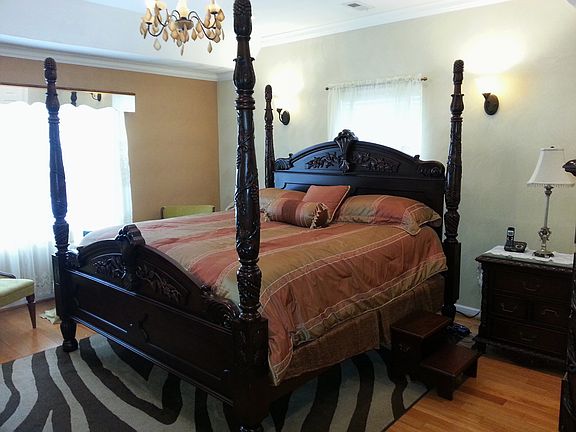 5th image of 118 Cushing St