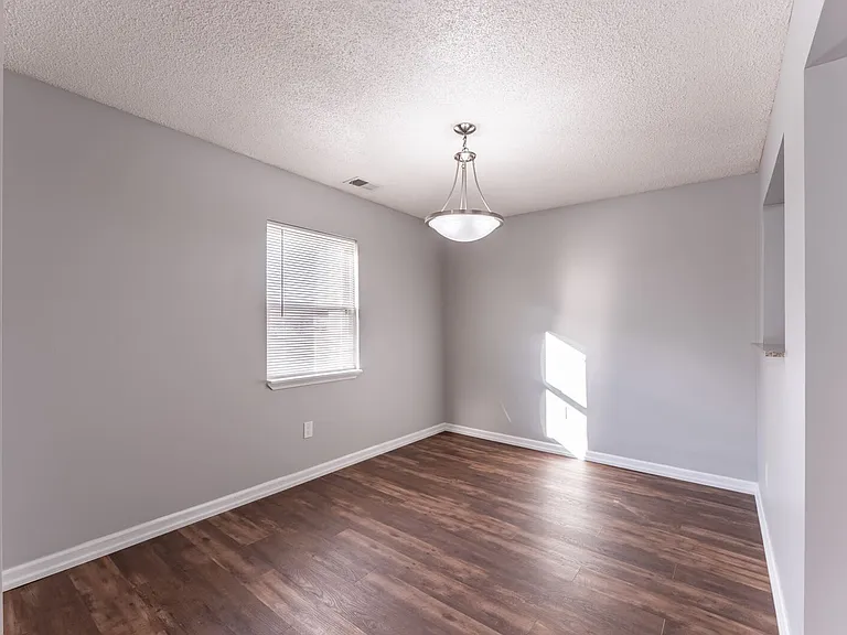 Northpark Apartments — Photo 15