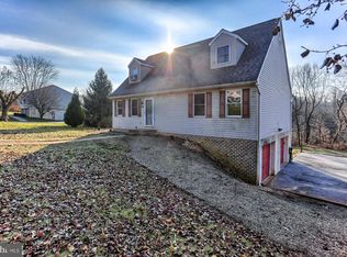 106 Morningside Dr, Red Lion, PA 17356