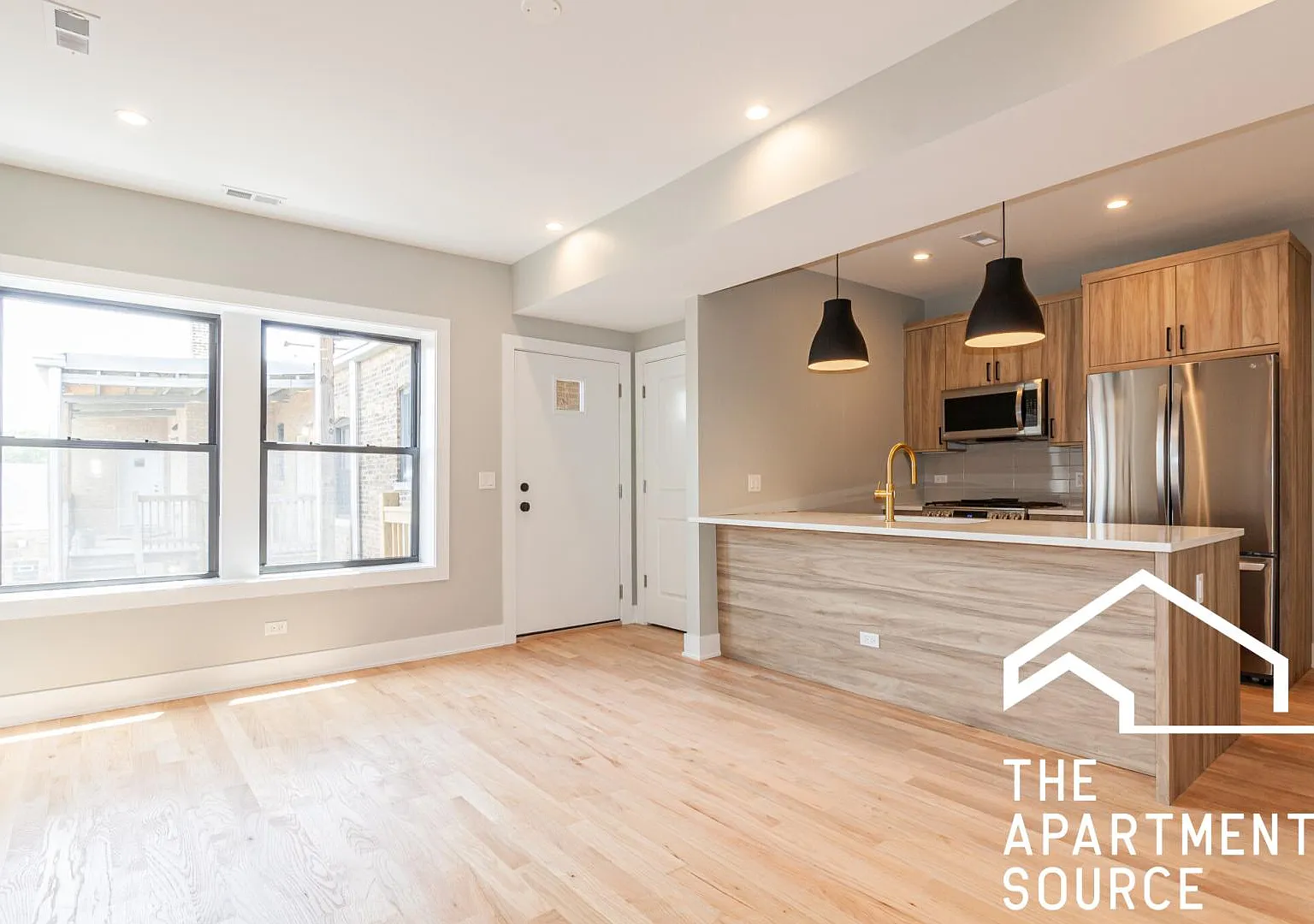 2 bed, 1000 sqft, $2,795 — Photo 1