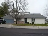 1458 Hickory St photo 1