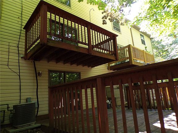 3rd image of 7954 Sunset Cove Dr