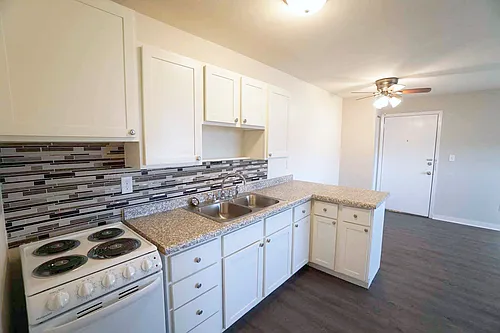 1529 Adrian St Photo 1
