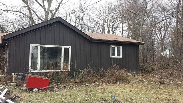 2nd image of 8202 E Lemont Rd