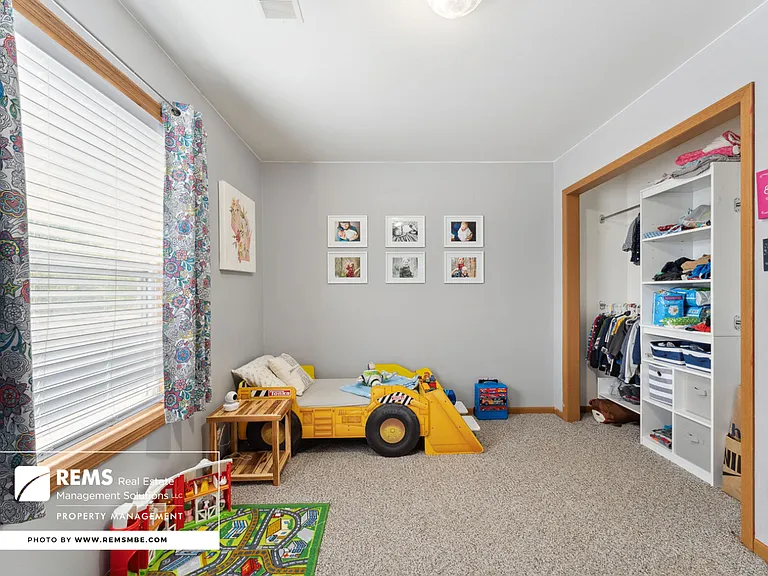 815 Island Ct #1 — Photo 36