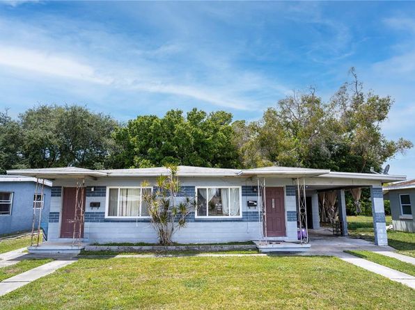 saint-petersburg-florida-348493392 picture