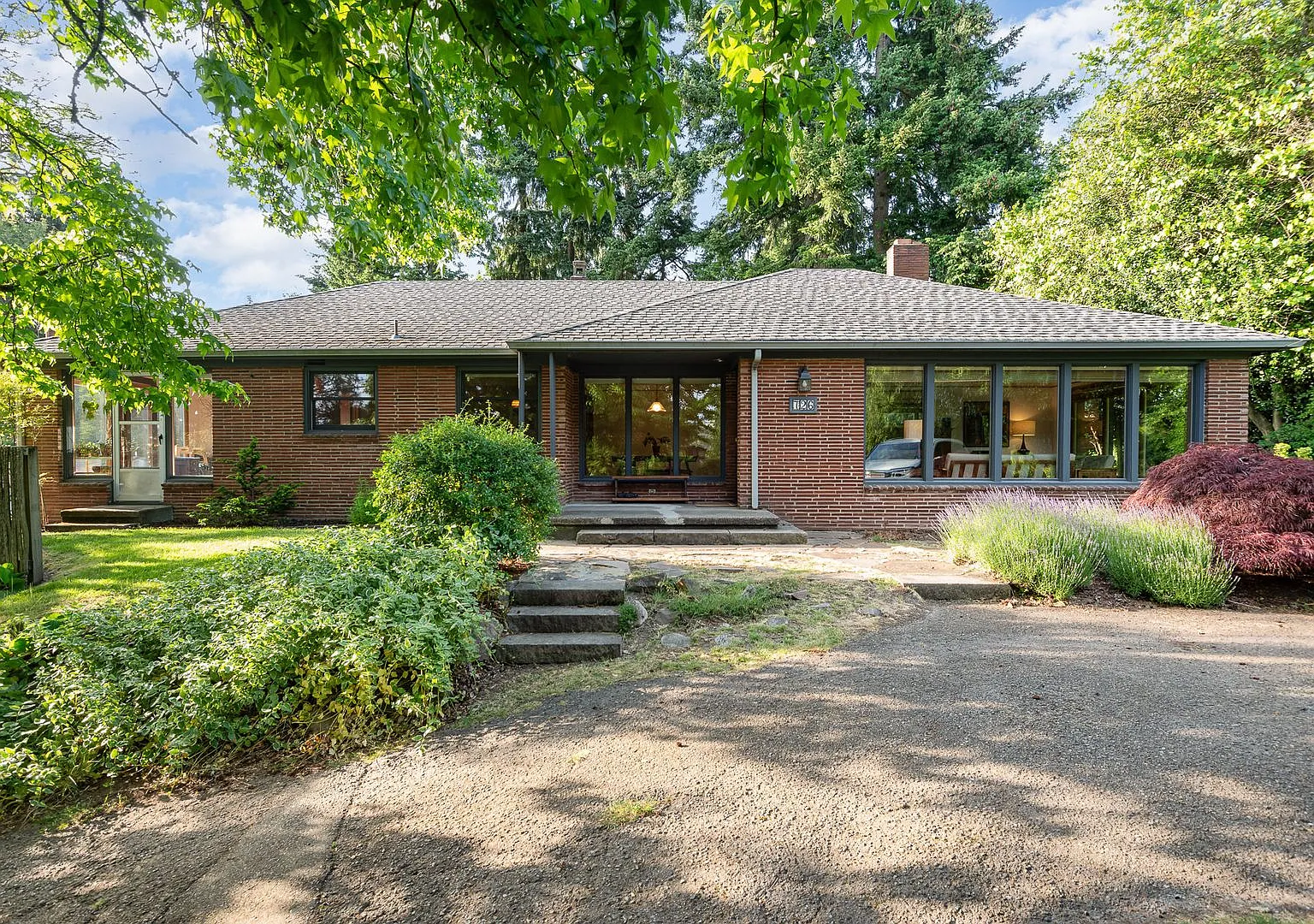 4Bd/2Ba Seattle Home — Photo 1