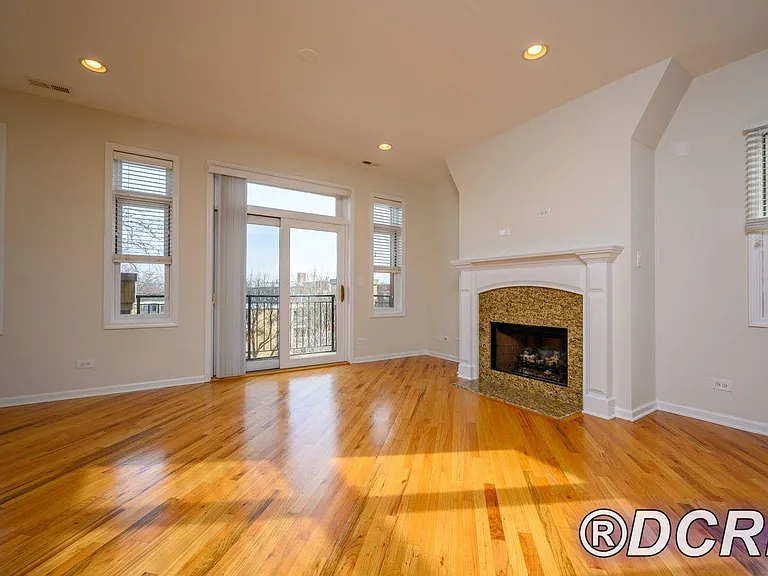 7024 N Ridge Blvd #2S — Photo 2