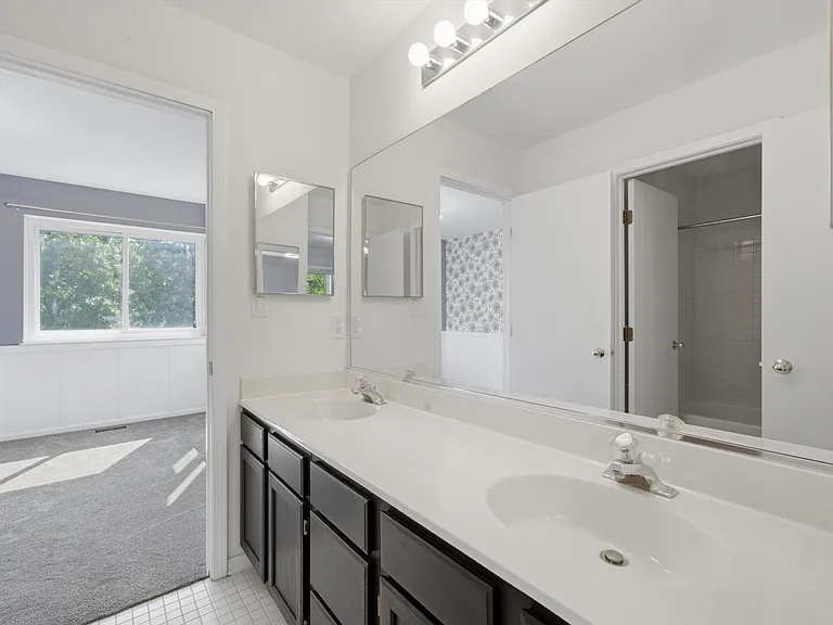 1912 Redwood Ln — Photo 18
