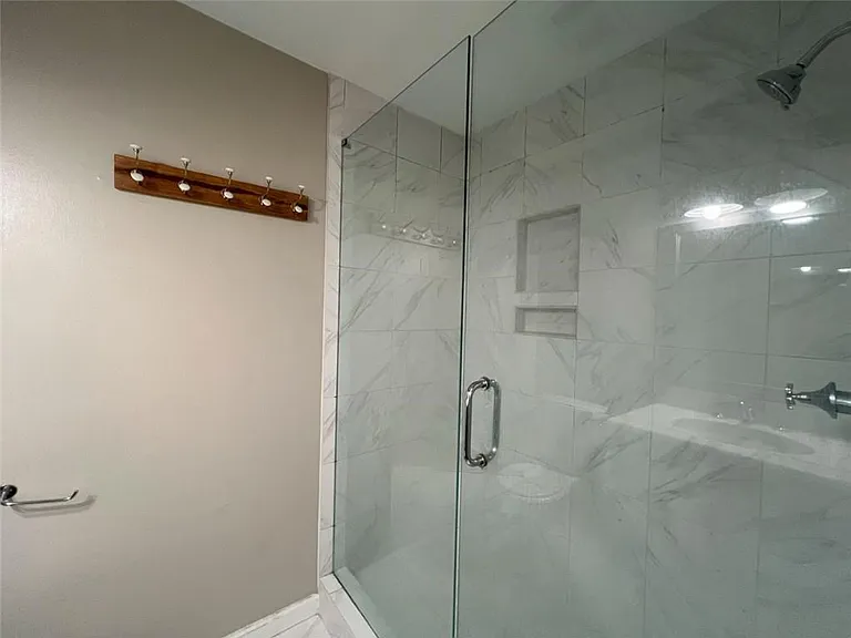 3312 Pine Heights Dr NE — Photo 16