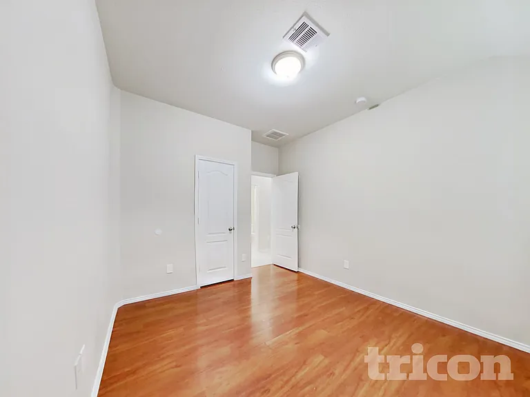 13702 Sun Bear Ct — Photo 12
