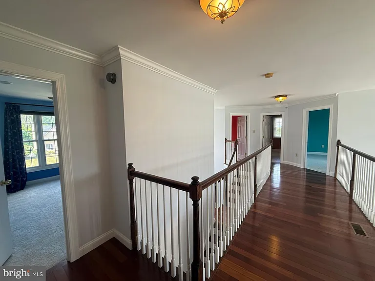 210 Cadwallader Dr — Photo 8