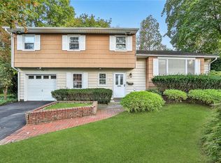 4 Irion Dr, New City, NY 10956