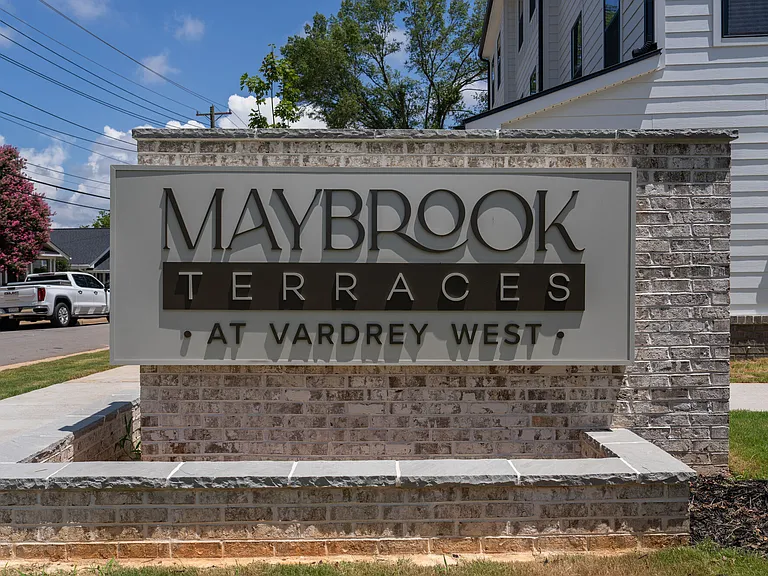 Maybrook Terraces — Photo 21