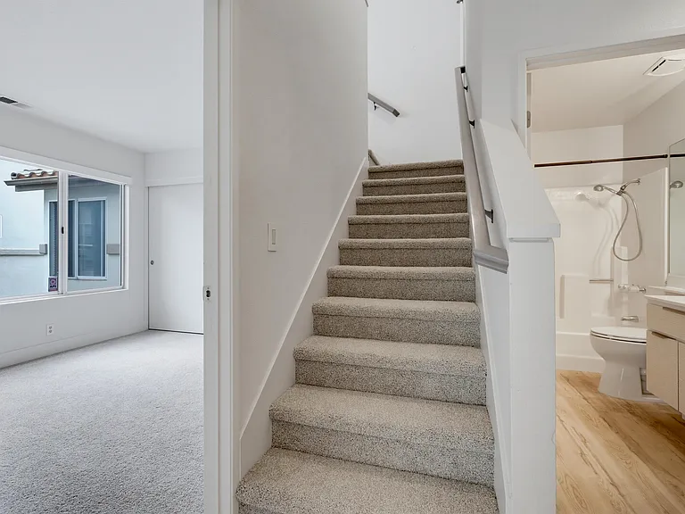 27529 Serena — Photo 36