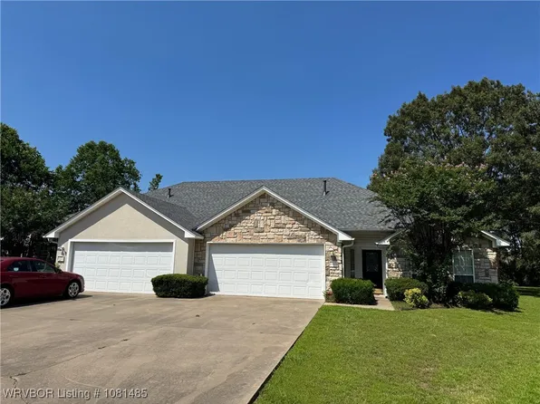 6001 & 6003 Park Valley Cir, Fort Smith, AR 72916