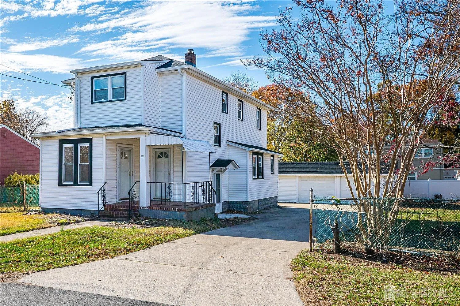 2 bed, 1.0 bath, 688 sqft, $2,095 — Photo 3