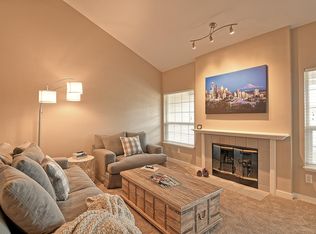 14027 NE 181st St APT B305, Woodinville, WA 98072