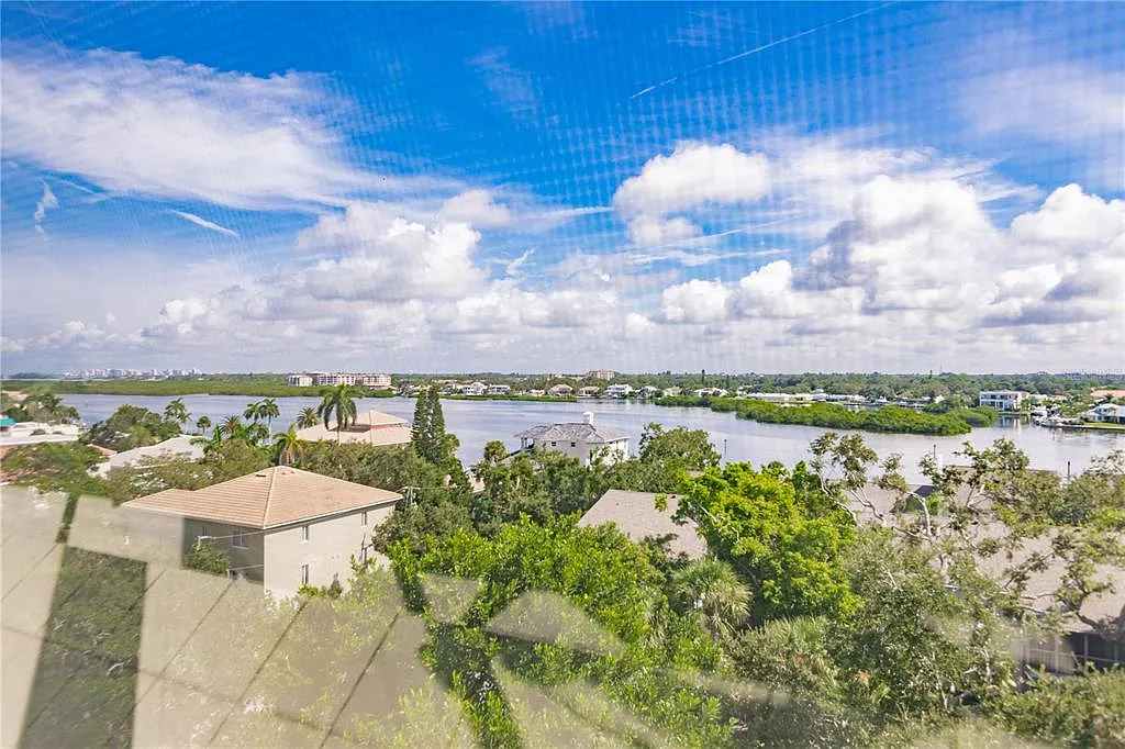 2 bed, 11.0 bath, 1163 sqft, $7,000 — Photo 1