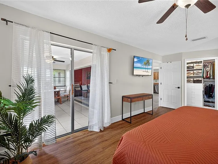 18185 Hilda Dr — Photo 11