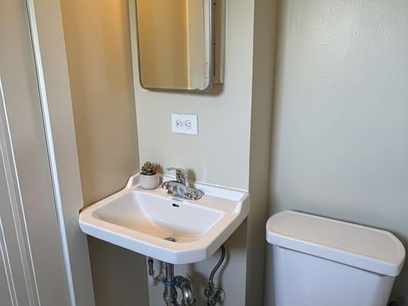 3rd image of 36 N West St #4