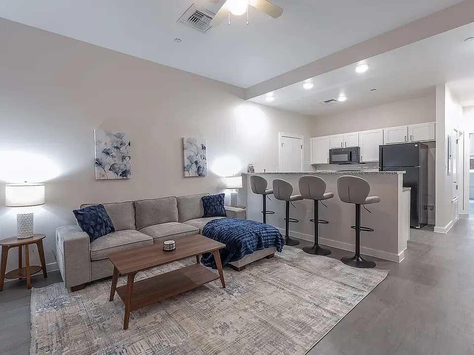 5 N 2nd St #1205