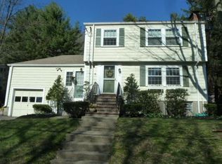 17 N Hill Ave, Needham, MA 02492
