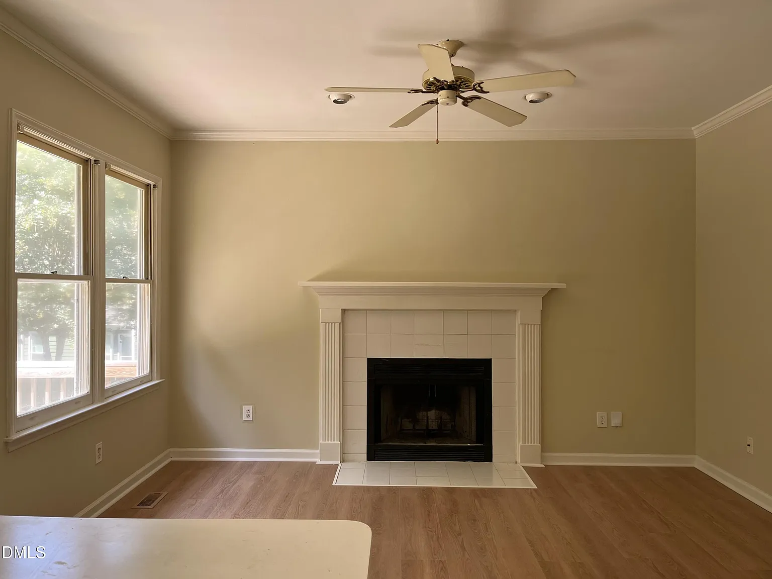 4 bed, 2.5 bath, 1830 sqft, $2,100 — Photo 4