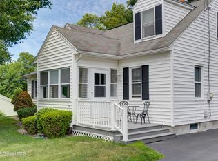 19 Northern Ct, Troy, NY 12180