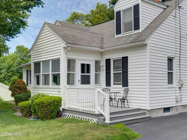 19 Northern Court, Troy, NY 12180