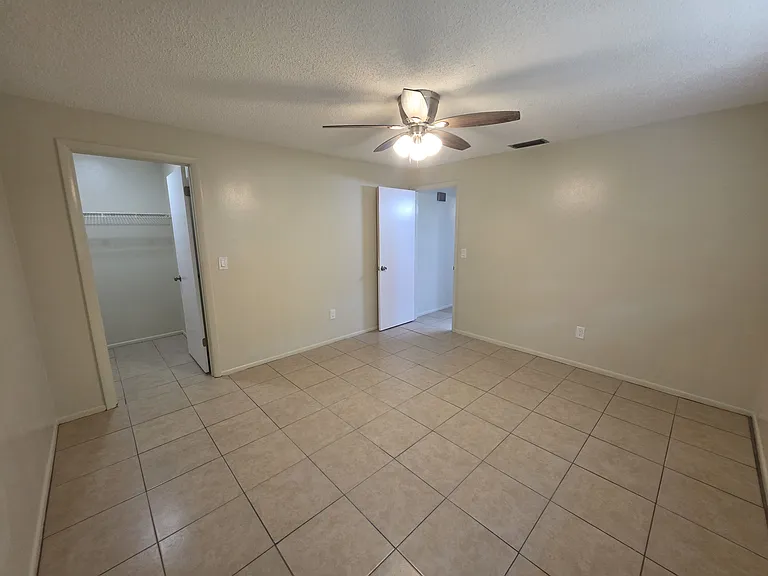 145 Pinellas Way N #6 — Photo 21
